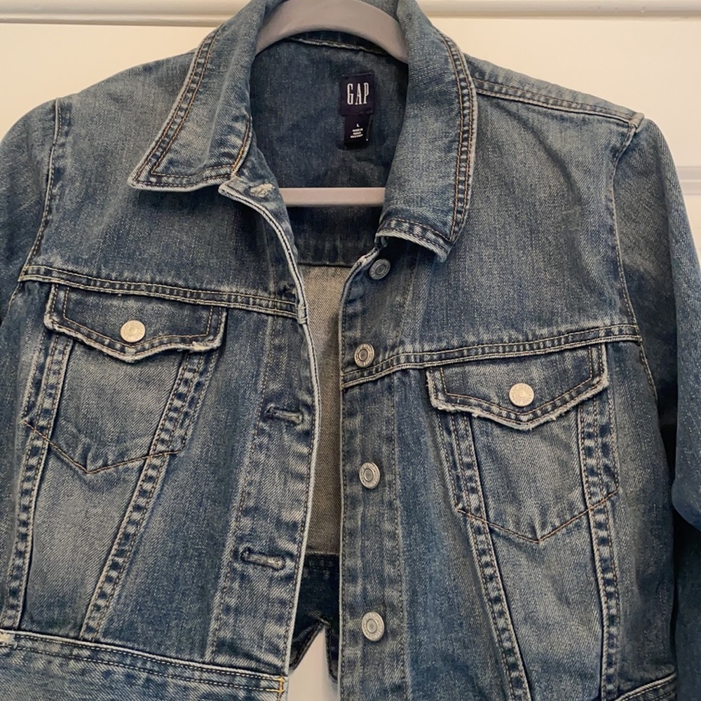 Gap Cropped Denim Jacket - Size Large - image 2